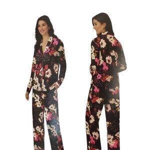 Room Service Women's Shawl Collar Pajama Set Black (Black Floral) Large